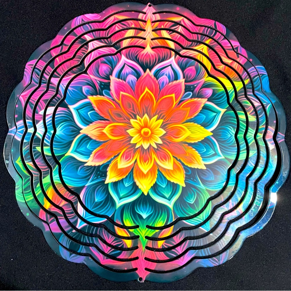 Beautiful Mandala Wind Spinner - NEW